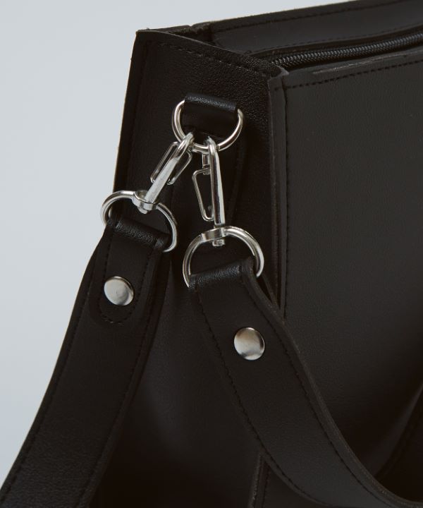 レザーショルダーバッグ レザーショルダーバッグ