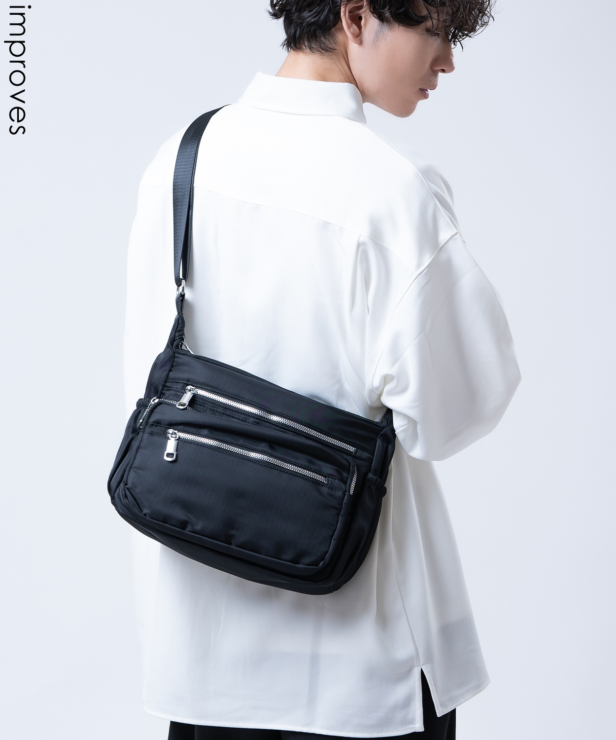 ショルダーバッグ