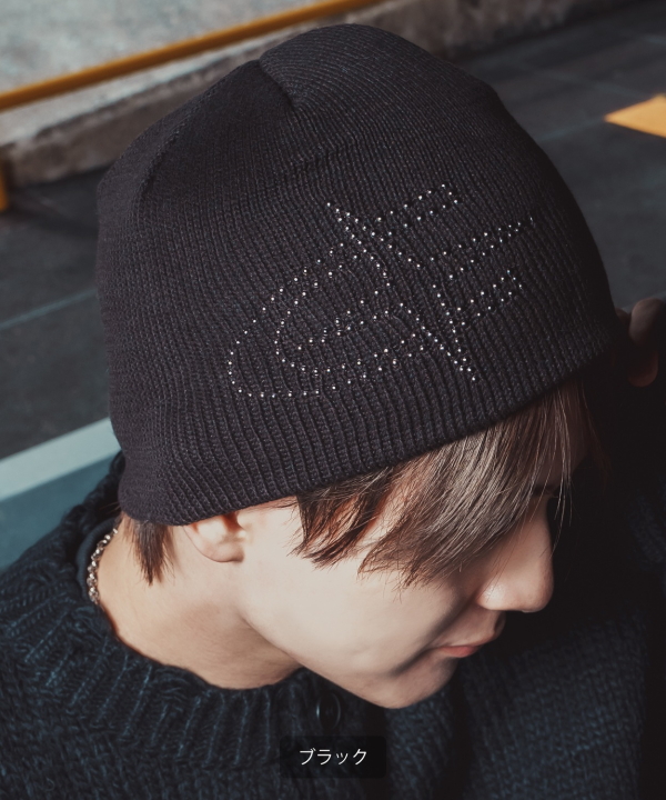 スタッズビーニー