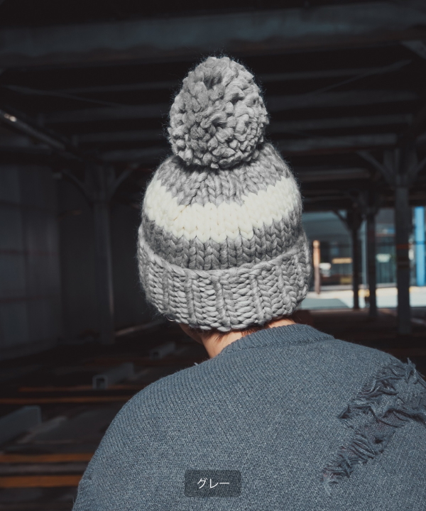 ボンボンニットキャップ