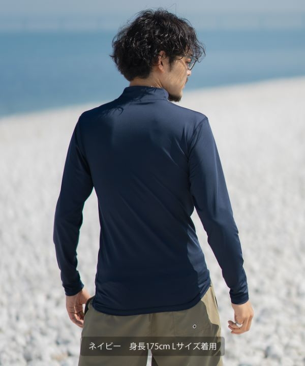 ラッシュガード