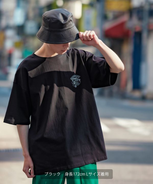 【韓国 BLACKUP】フリッピーボートネックプリンティングTシャツ O.K. オーケー ジャジンショートスリーブTシャツ｜BORN FREE