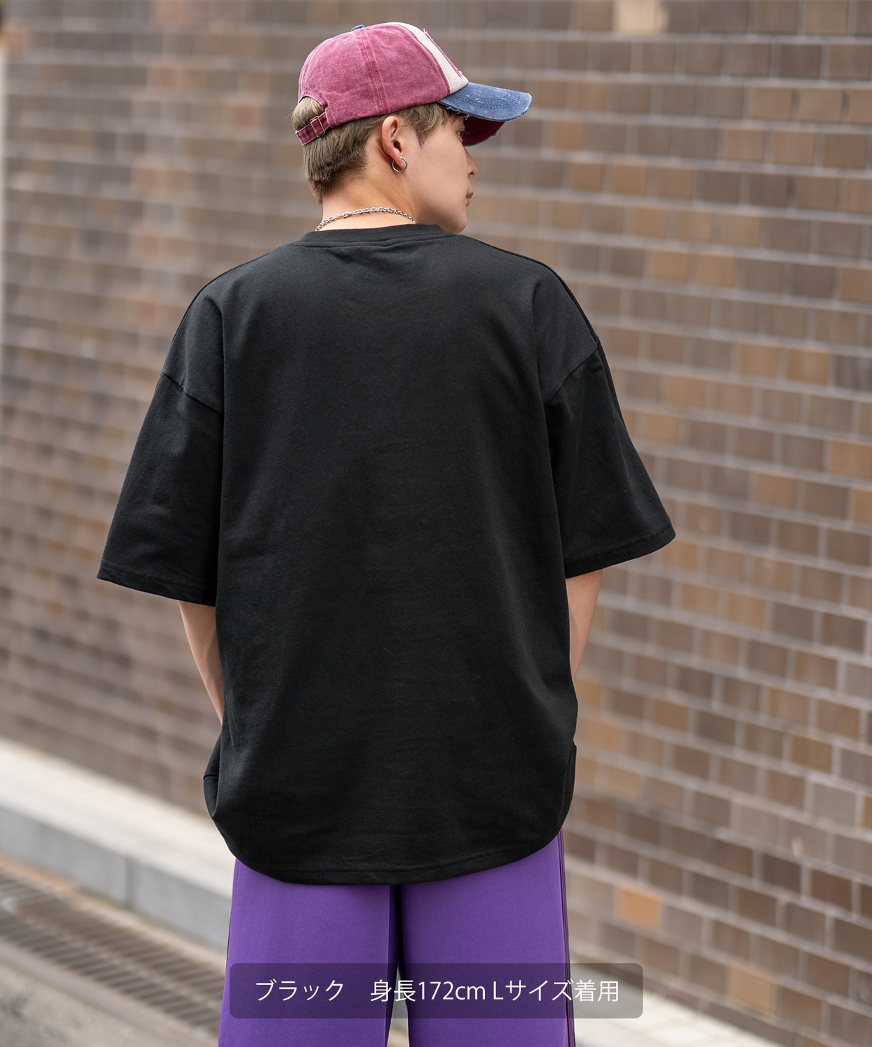 SIDEWAYSTANCE】サテンワッペンブラックレターロゴ半袖Tシャツ
