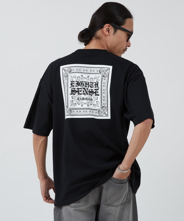 SIDEWAYSTANCE】バンダナスクエアロゴ半袖Tシャツ